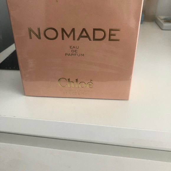 New in box unopened Chloe Nomade perfume 2.5oz!! - Picture 2 of 5